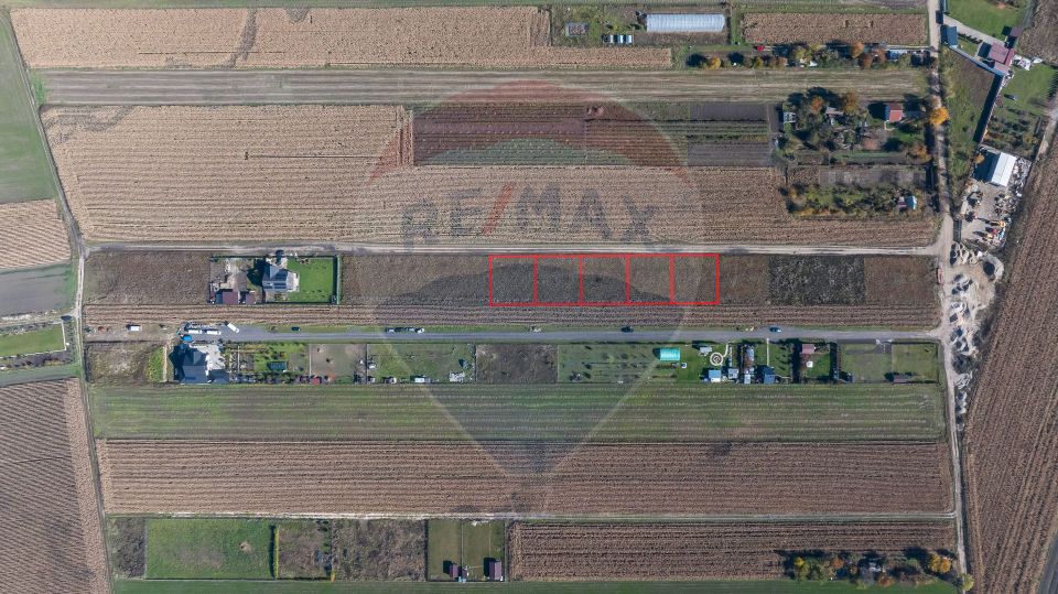 Teren Brasov -Strada Aron Pumnul, 520-1040-2600 mp, 5 loturi