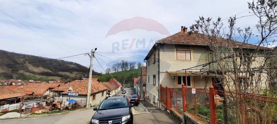 Casă de vanzare in Sighisoara intr-o zona foarte linistita