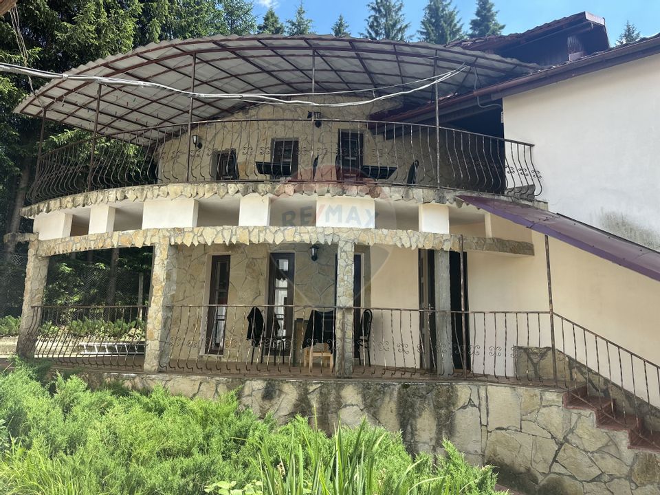 Hotel / Pensiune cu 18 camere de vânzare Durau