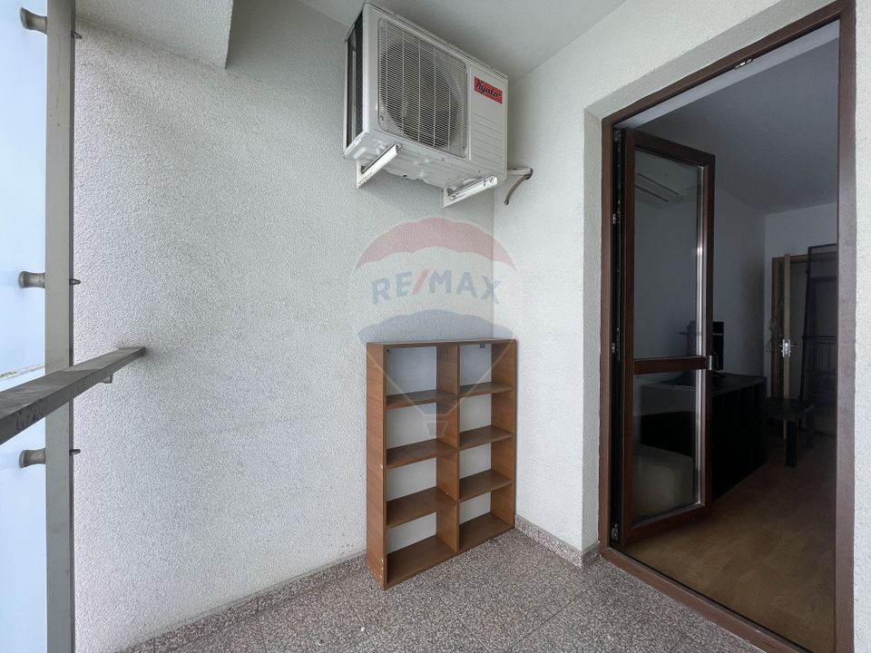 Garsoniera in Brancoveanu Tower, colt Secuilor