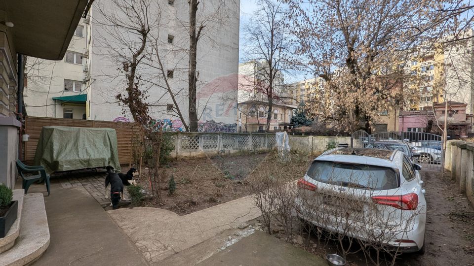 Vânzare Casă / Vilă cu 11 camere  în zona Iancului