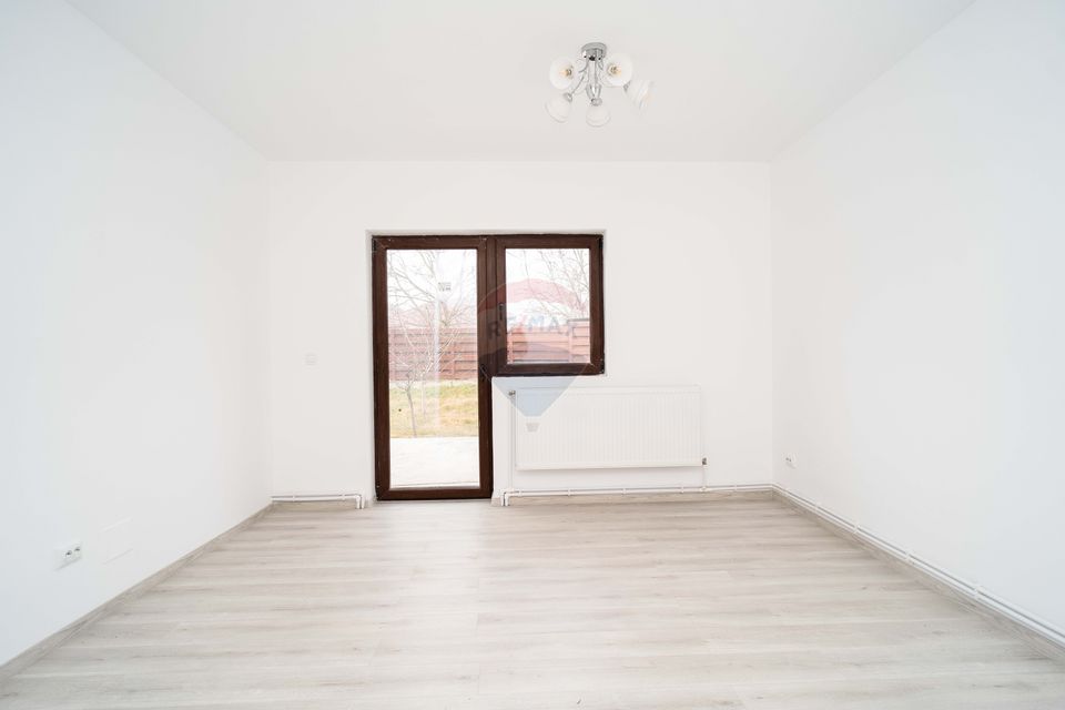 Casă Nouă de Vânzare, 4 Camere 600mp Teren Intabulată Tomești-Chicerea
