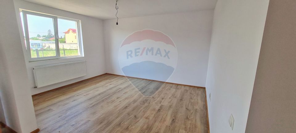 4 room House / Villa for sale