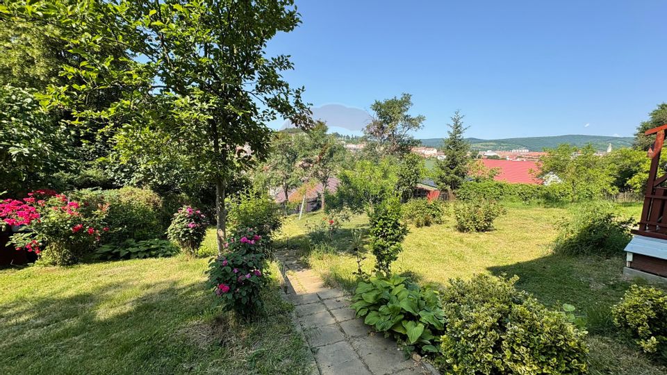 Casa intr-o locație cu panorama deosebita, in zona Mosnei