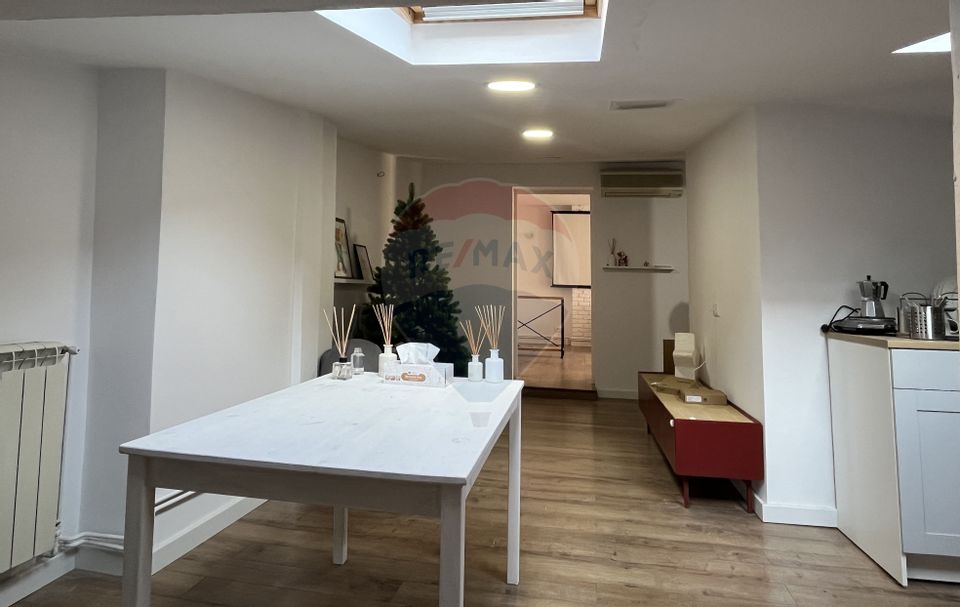 Inchiriere mansarda boema si moderna, 2 camere, zona Dorobanti