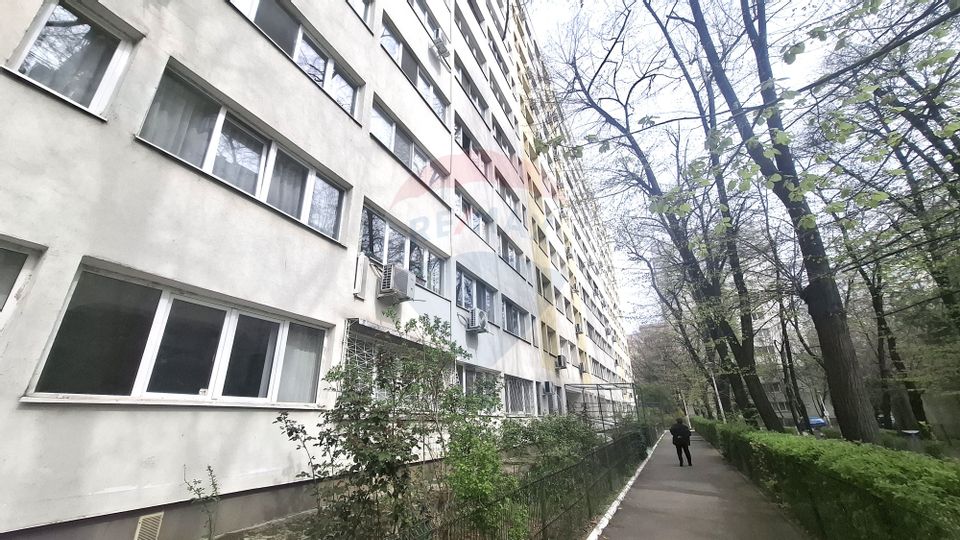 For rent 2 room apartment Dristor Metro