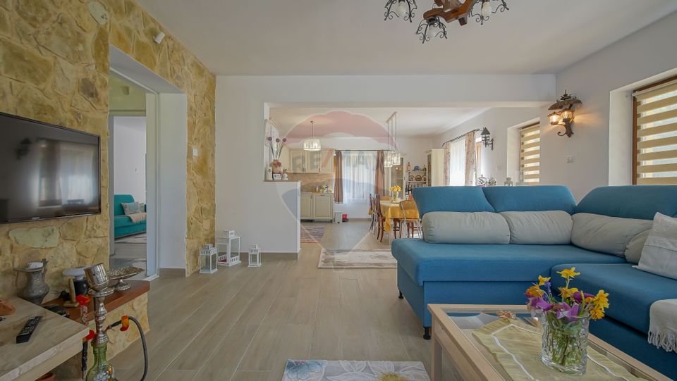 Vilă în zona Glăjărie, 10 camere, Sp + E + M, teren 2789 mp