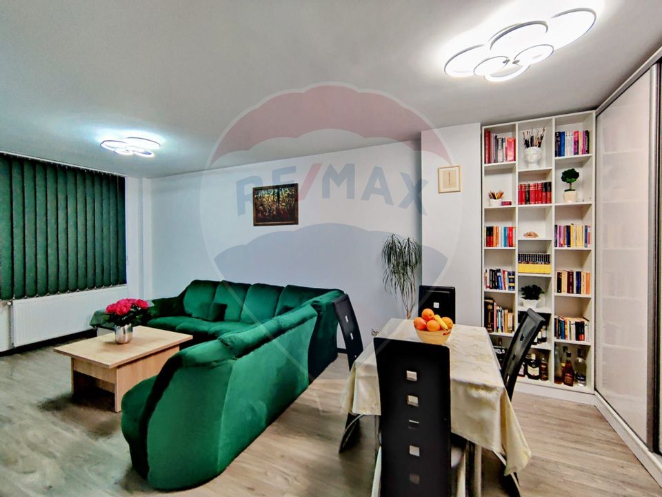 Apartament cu 2 camere de vânzare Dambul Rotund