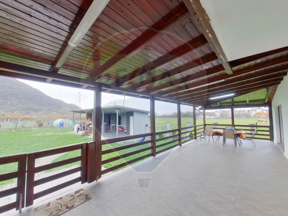 6 room House / Villa for sale, Est area