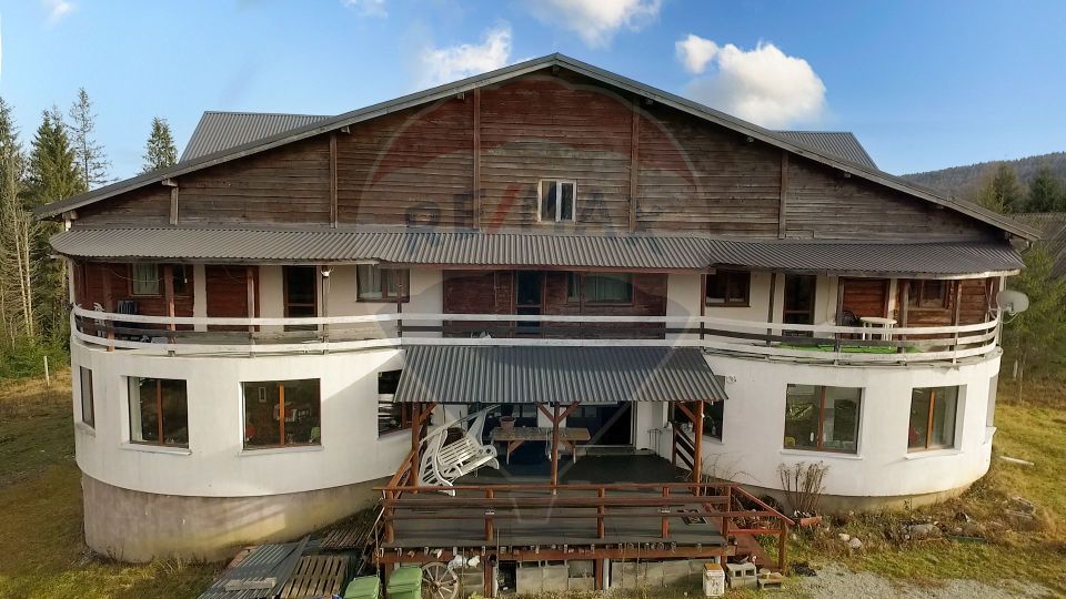 32 room Hotel / Pension for sale