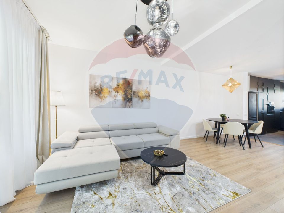 De inchiriat | Casa moderna cu 3 dormitoare si curte | Pipera