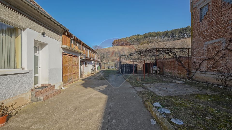 5 room House / Villa for sale