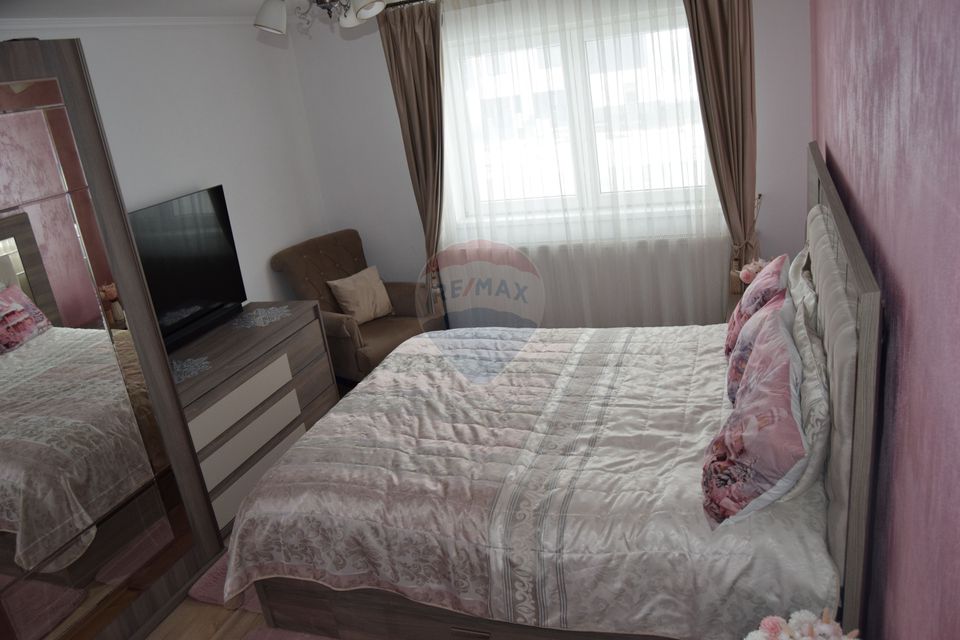 4 room House / Villa for sale, Cetate area