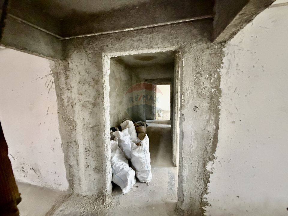 Apartament cu 4 camere