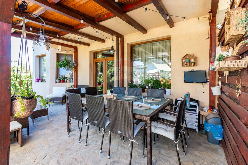 House / Villa for sale in Corbeanca, Blue Lagoon, near the lake