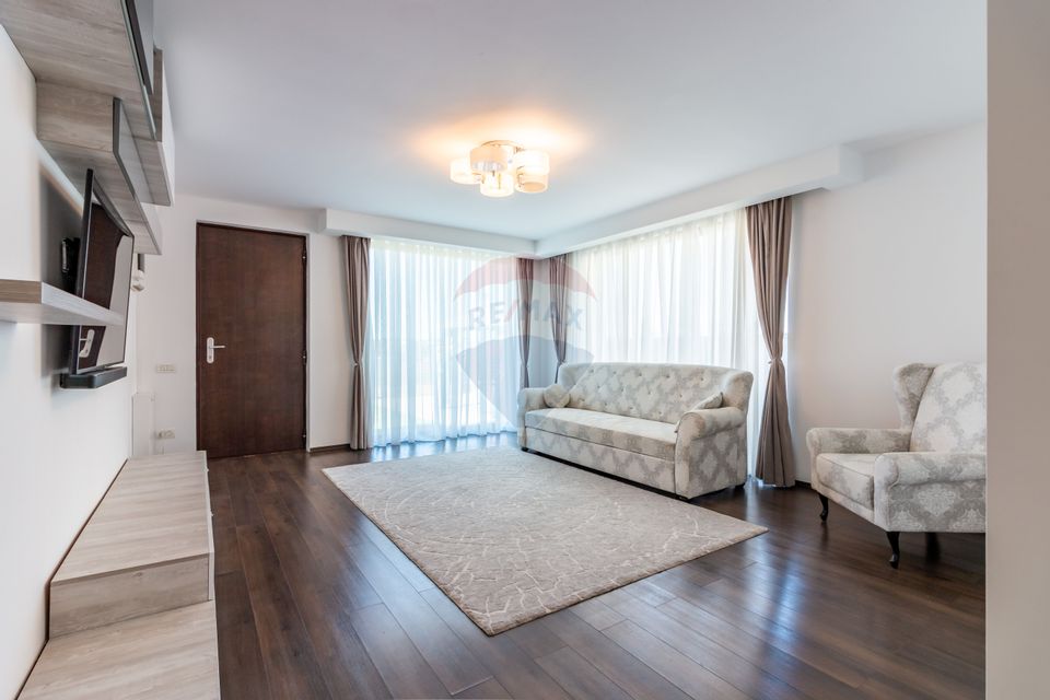 Vanzare Vila Individuala mare | 7 camere, 2 terase | P+1+2R | Curte