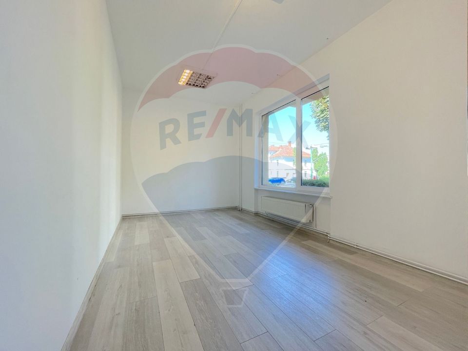 Spațiu de închiriat în zona 13 Decembrie