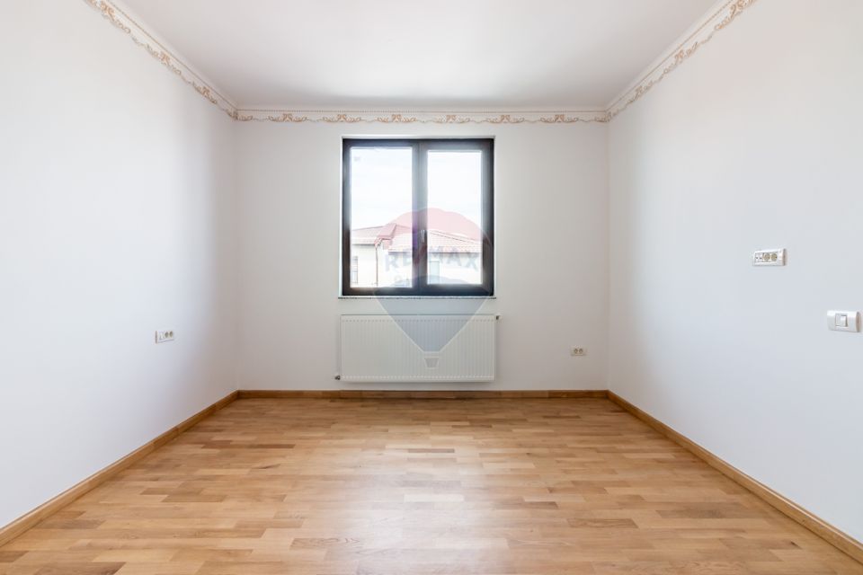 Duplex house for sale Chitila 5 rooms / land 348 sqm