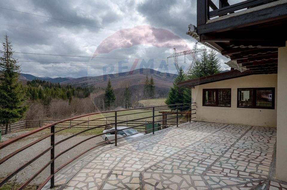 Vanzare Pensiune Valea Doftanei