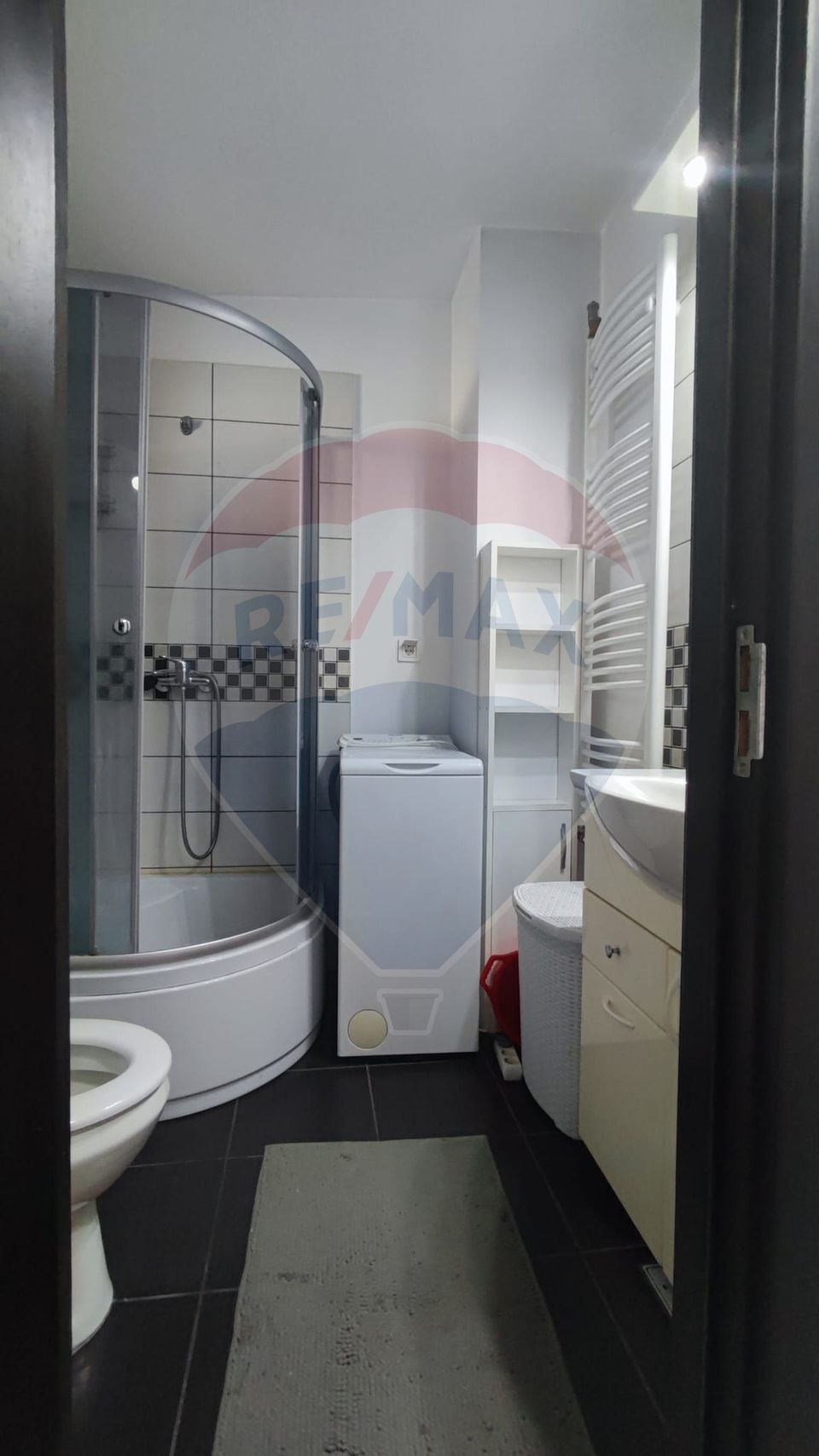 Apartament 2 dormitoare de inchiriat zona Magheru