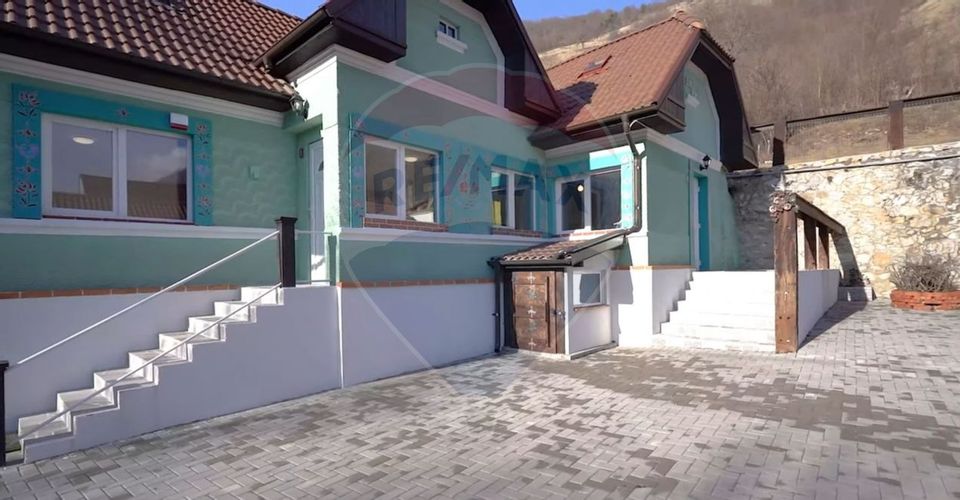 5 room House / Villa for sale