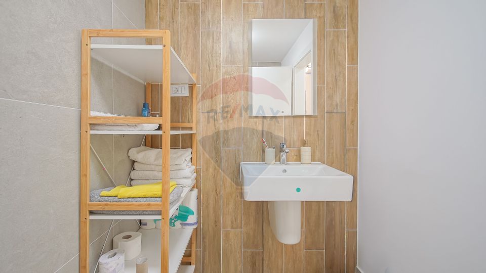 2 room Apartment for rent, Tractorul area