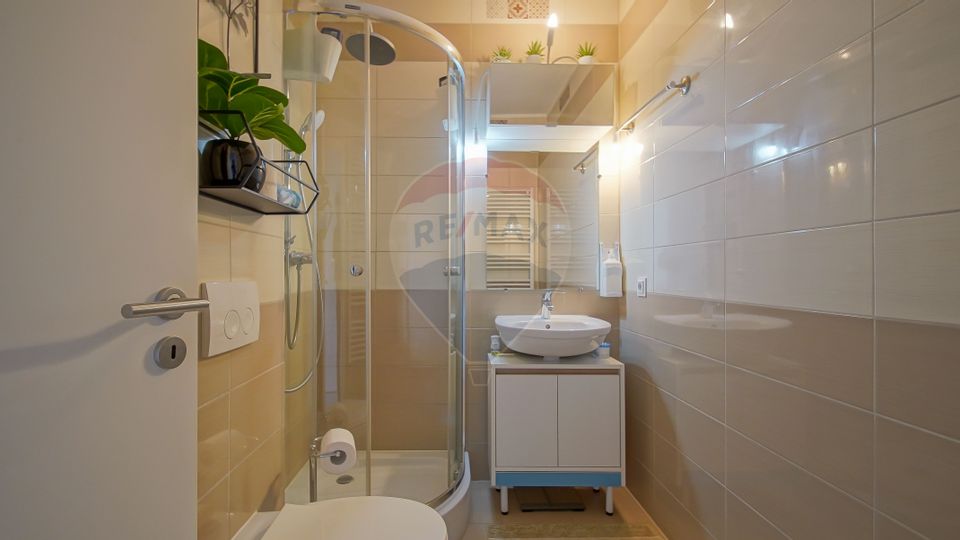 3 room Apartment for sale, Tractorul area