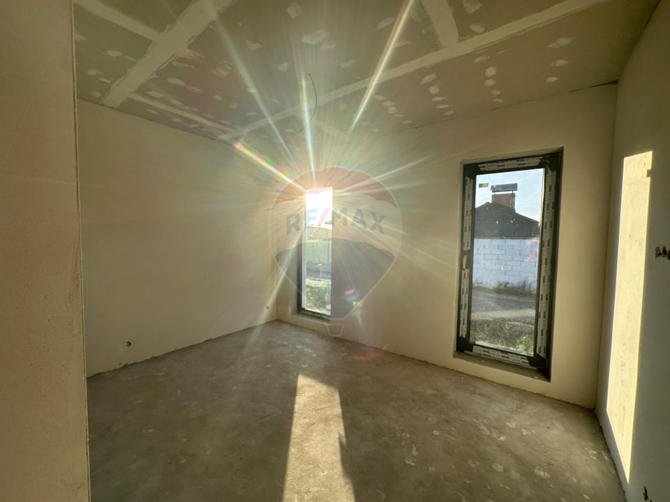 DE VANZARE - CASA MODERNA - alege finisaje