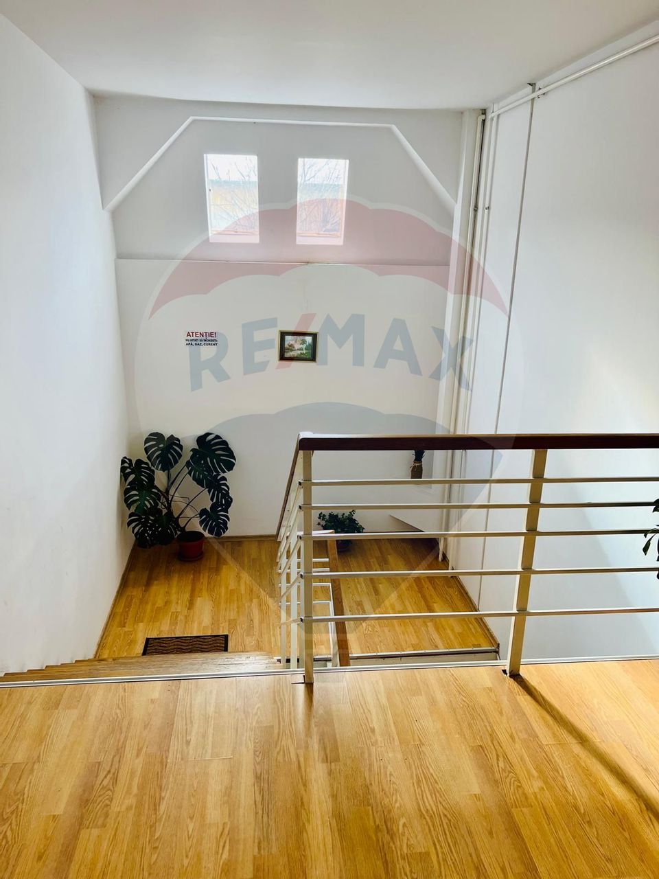 Apartament cu 2 camere de vânzare în zona Central