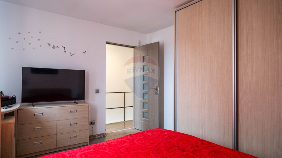 4 room House / Villa for sale, Exterior Est area