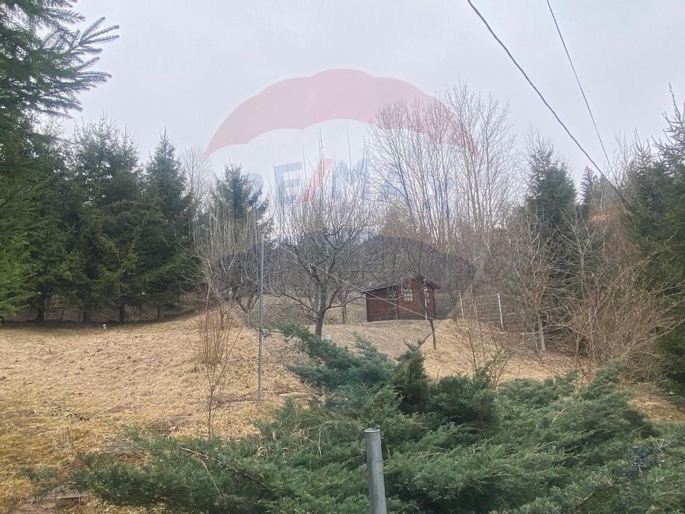 DE VANZARE Casă / Vilă cu 6 camere  Podul Dambovitei/ Arges