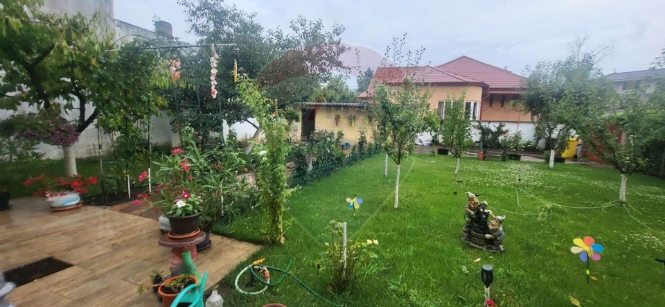 7 room House / Villa for sale, Functionarilor area