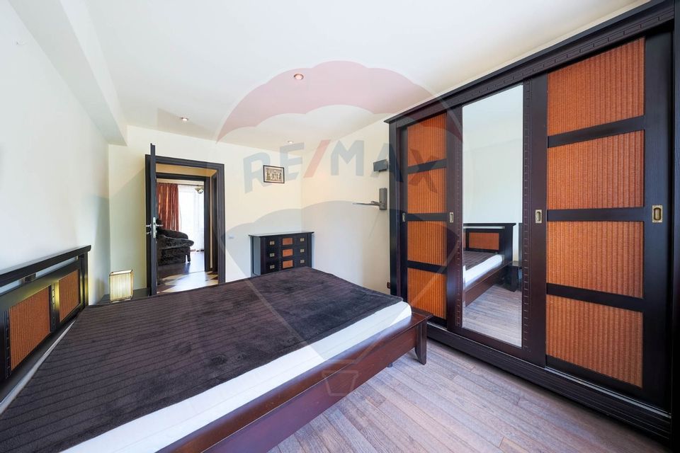 Apartament cu 3 camere, vis-a-vis de parcul Tractorul!