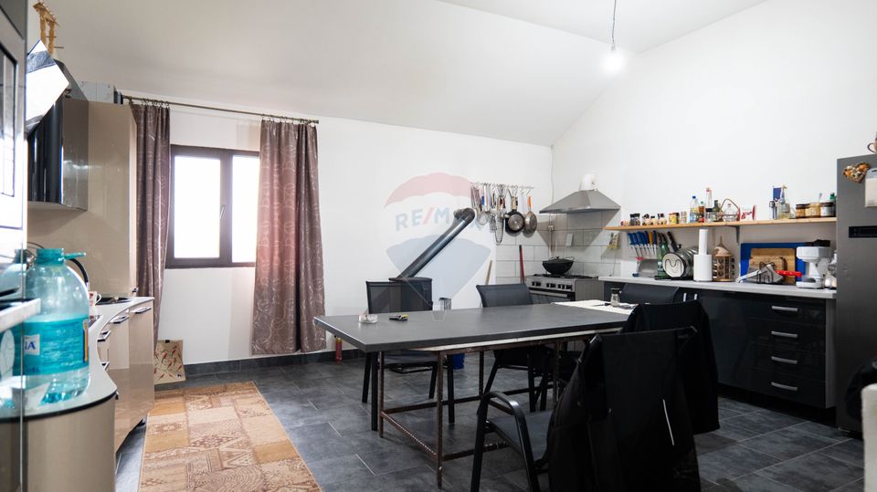 11 room House / Villa for sale