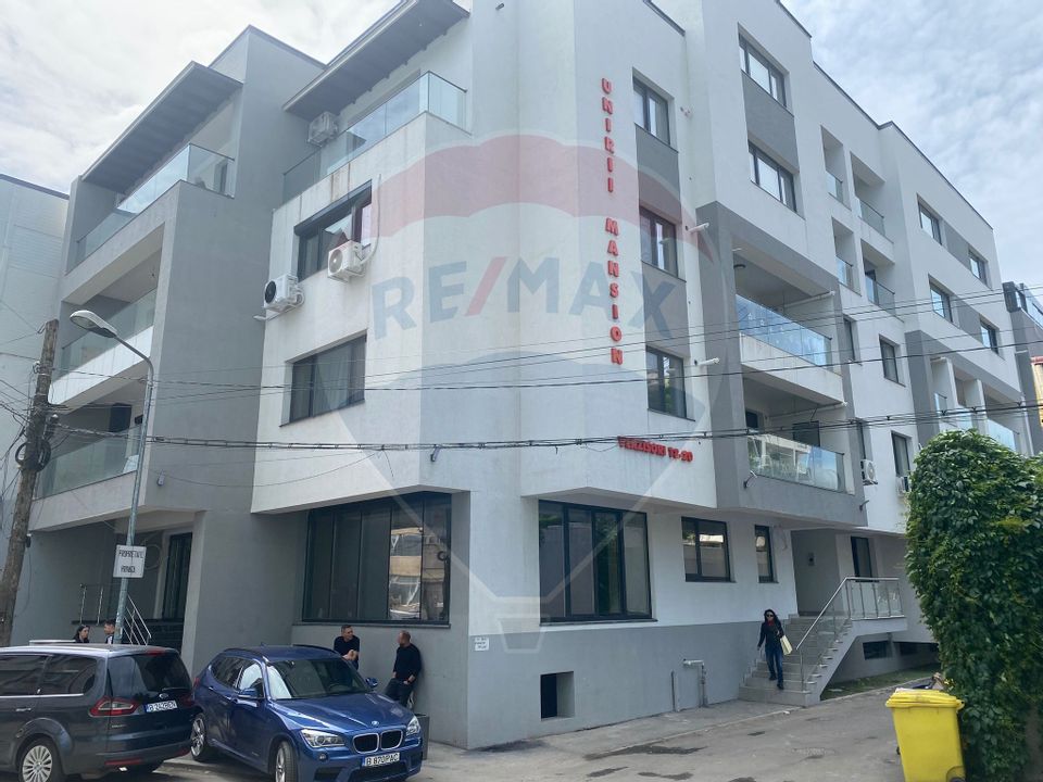 144sq.m Commercial Space for rent, Unirii area