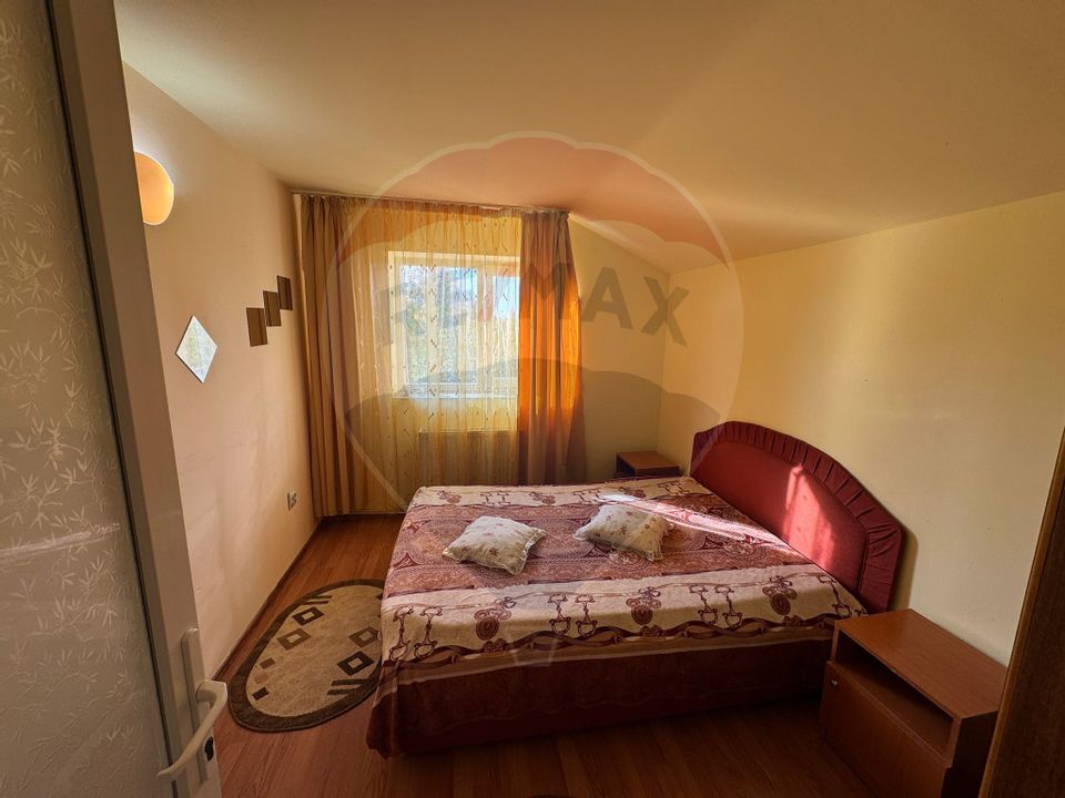 Casă / Vilă cu 5 camere de închiriat în zona Calea Romanului