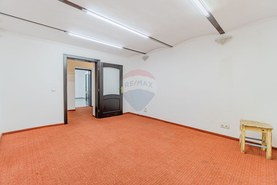 Office space for rent – central area, Str. Castanilor