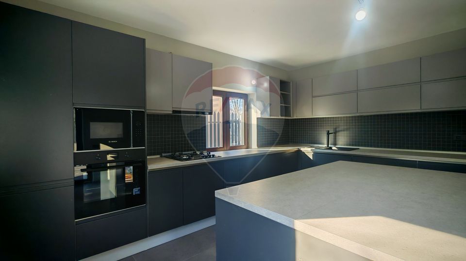 4 bedroom villa for sale I Corbeanca I Blue Lagoon