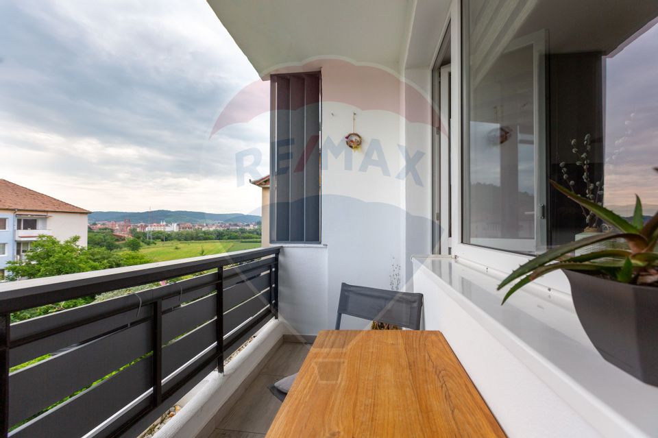 Apartament cu 3 camere Gura Campului-strada Tomis