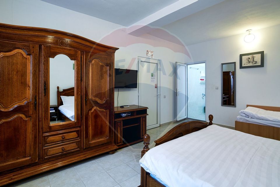 16 room Hotel / Pension for sale, Central area