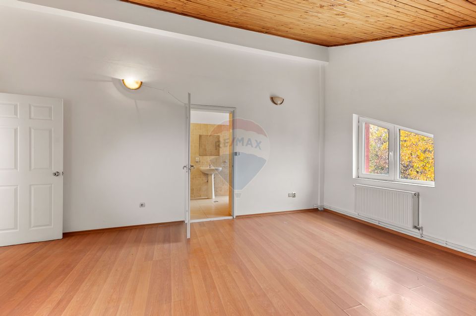 DE INCHIRIAT  Vilă cu 14 camere PIPERA/VOLUNTARI/ROND OMV