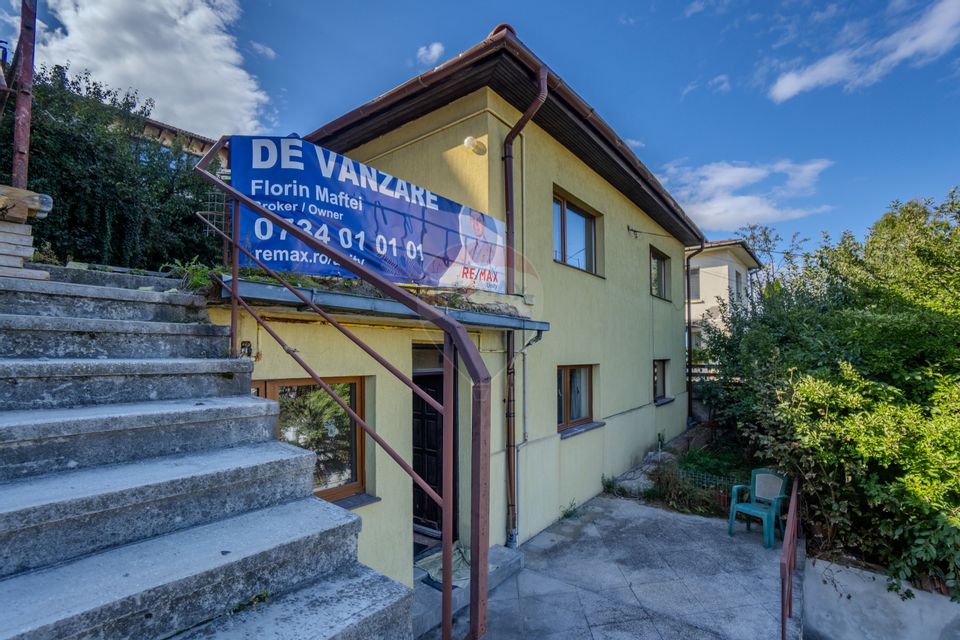 Casă individuală cu două unități locative. Zona Horia–Cloșca–Crișan