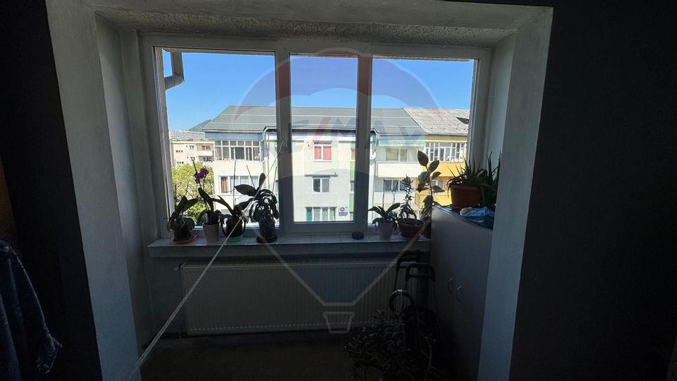 De vanzare: apartament cu 4 camere in zona ultracentrala