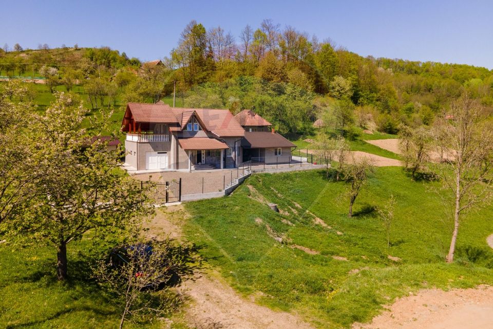 6 room House / Villa for sale