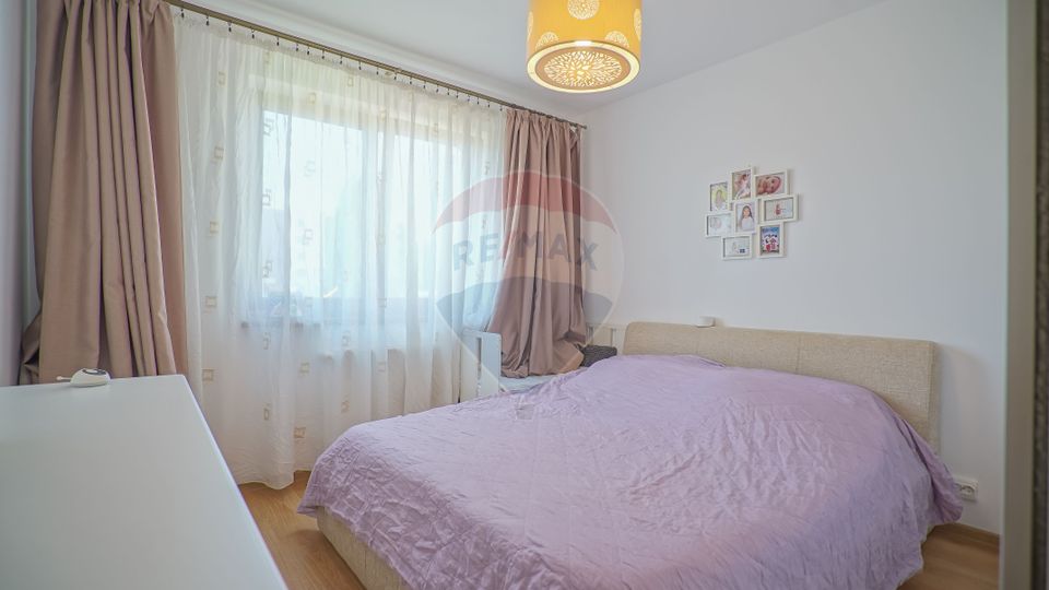 Apartament 2 camere cu parcare și grădină 30mp, zona Tractorul