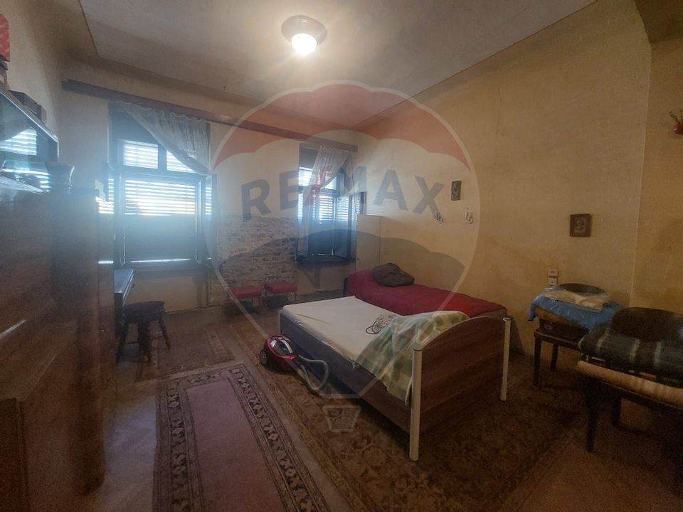 4 room House / Villa for sale, Central area