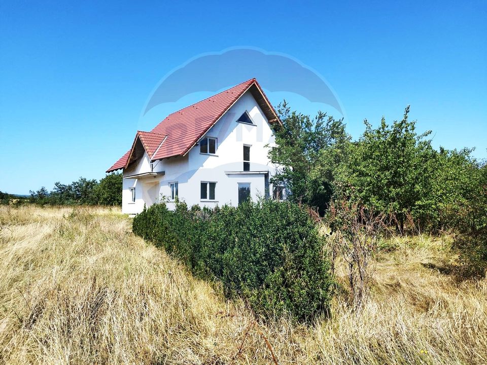 5 room House / Villa for sale