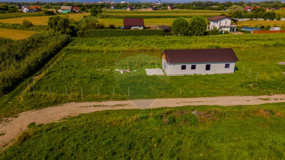 Land 700sqm Bod / Strada Garii