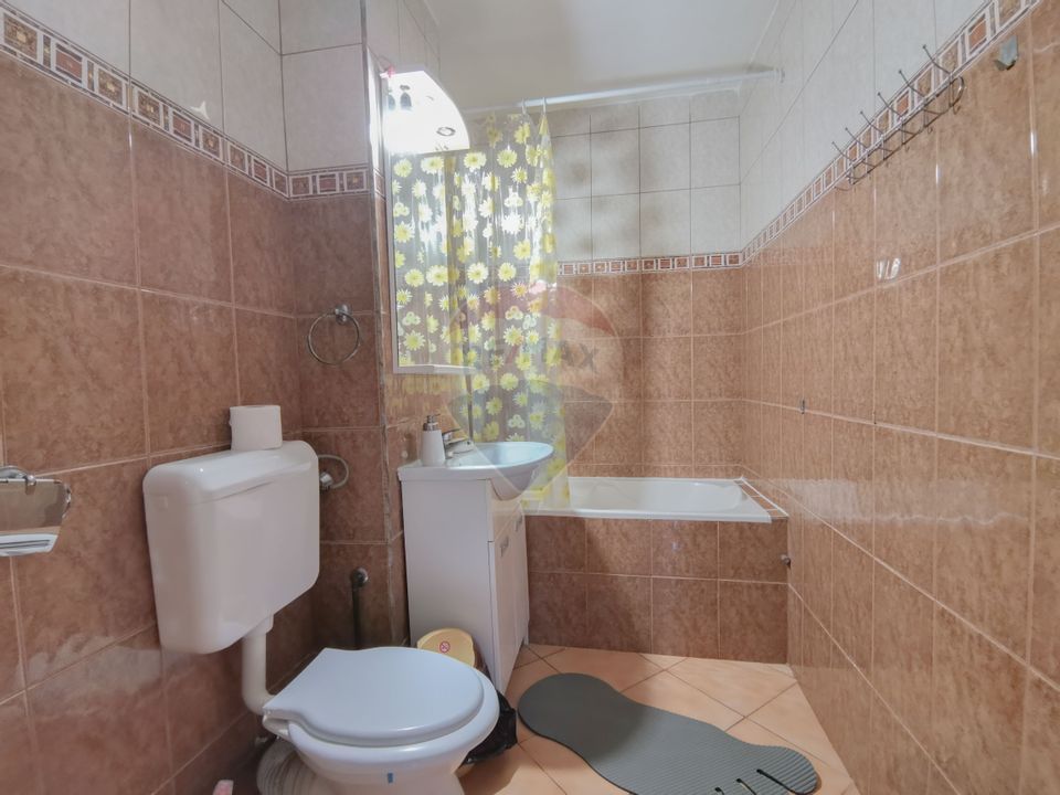 3 room Apartment for rent, Grivitei area