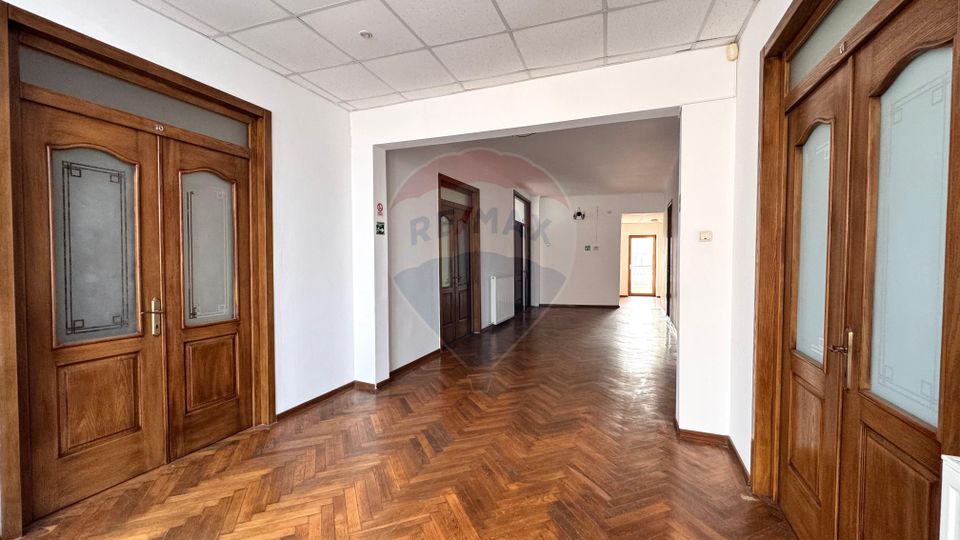 Vila de vanzare in zona peninsulara Constanta